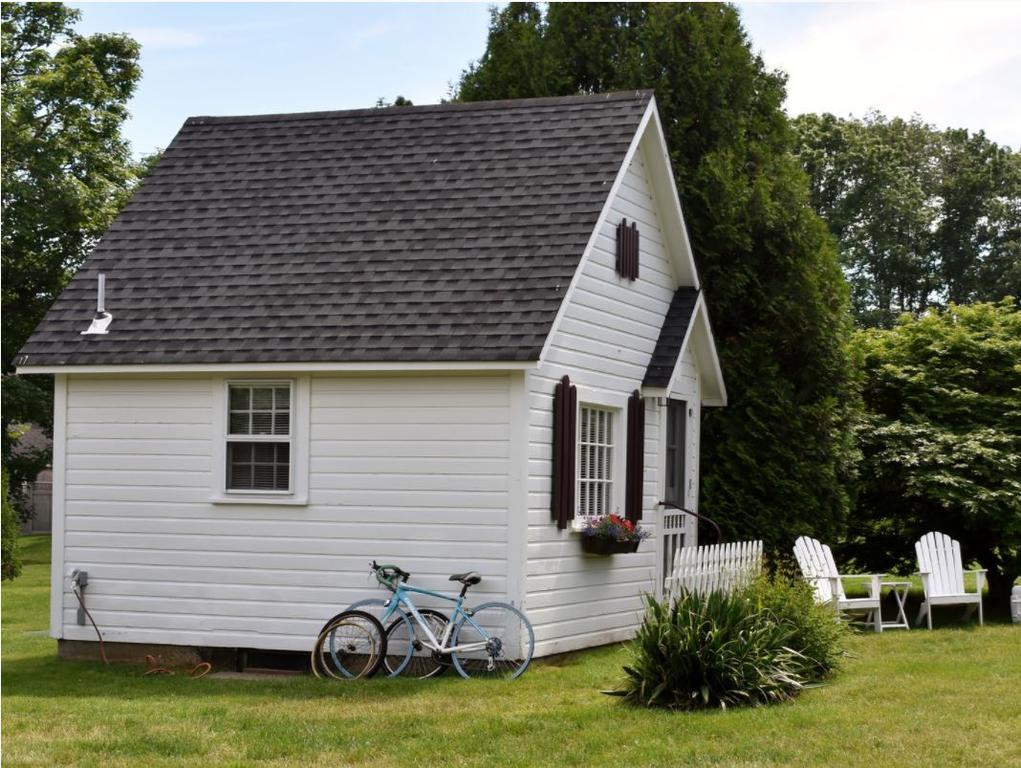 Hathaways Guest Cottages Чарлстаун Экстерьер фото
